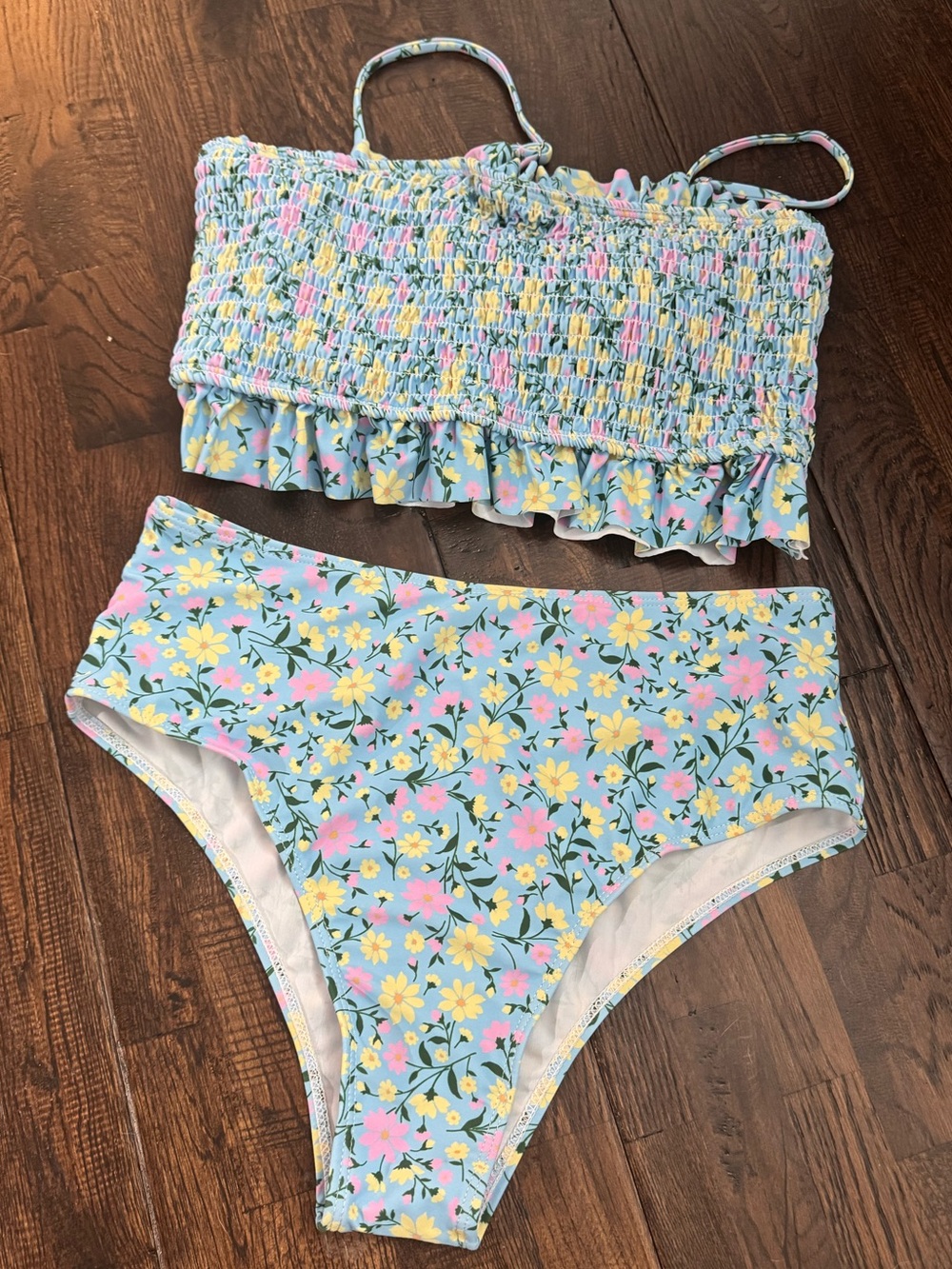 SHEIN Floral Smocked Ruffle Bikini Set in Light Blue Size L